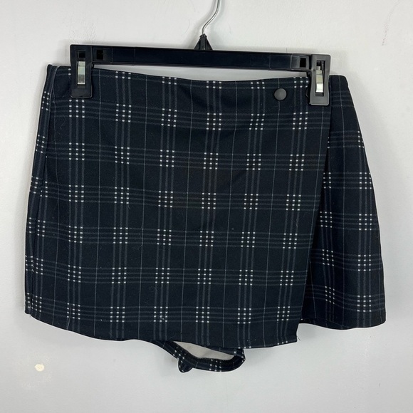 Rewash Pants - Rewash Size Large Black Plaid Mini Wrap Skort HH14